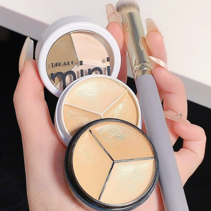 Three-color concealer