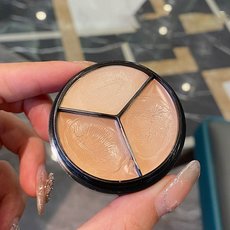 Three-color concealer